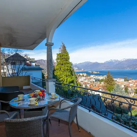 La Rosa Dei Venti View Terrace - Happy 斯特雷萨